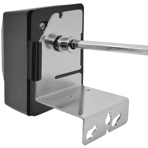 Showing Product Image 4 of 8